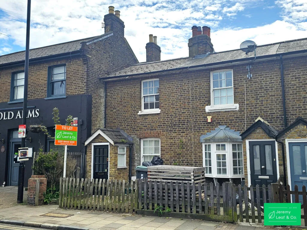 2 bedroom cottage for rent