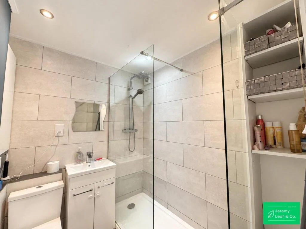 2 bedroom cottage for rent