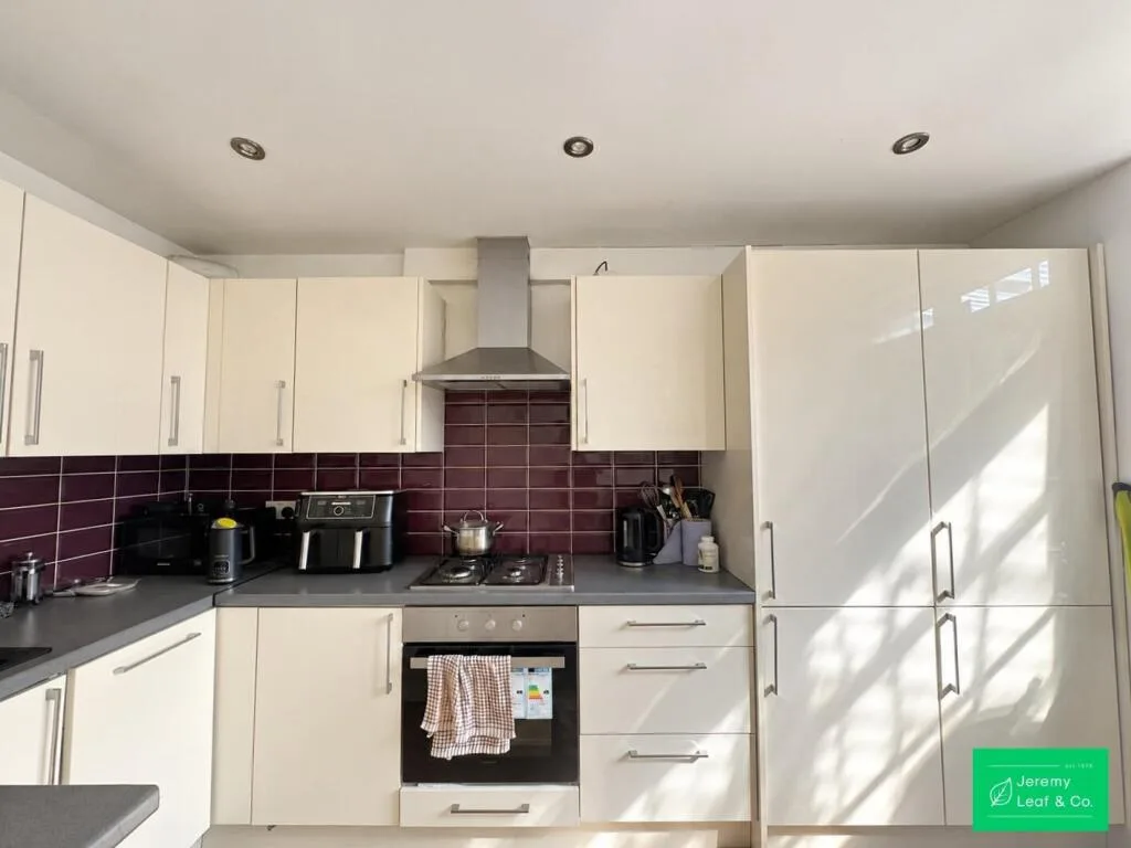 2 bedroom cottage for rent