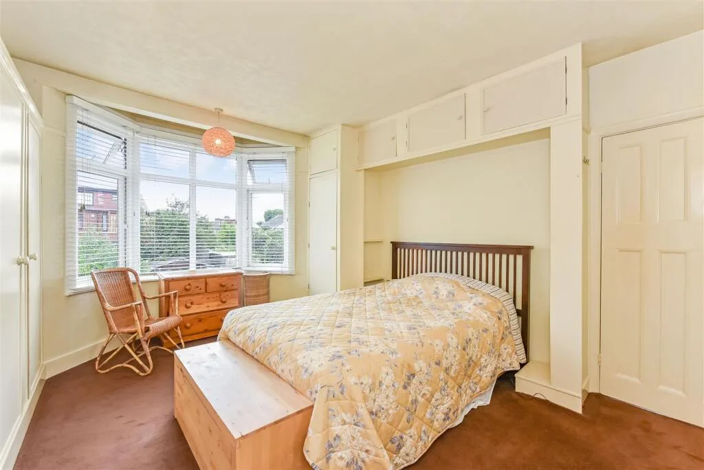 3 bedroom end of terrace house for rent