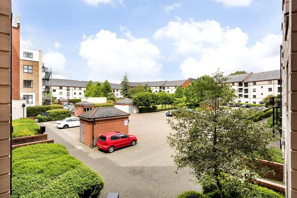 3 bedroom apartment for rent