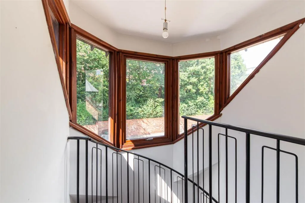 2 bedroom property for rent