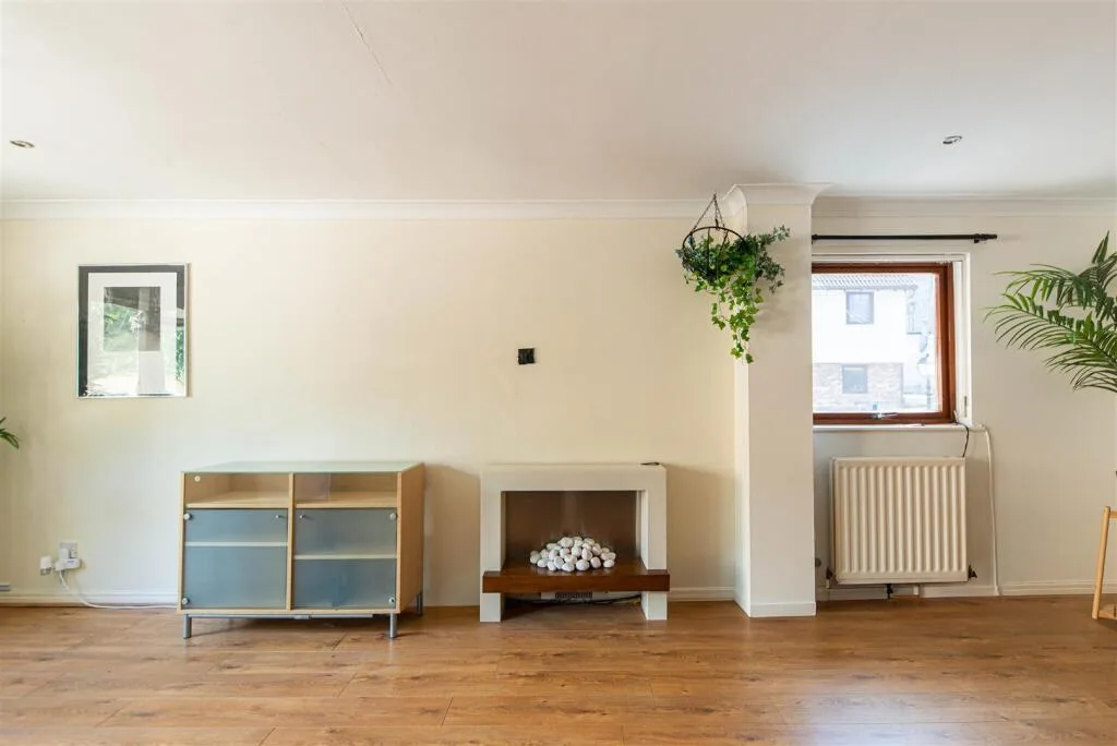 2 bedroom property for rent