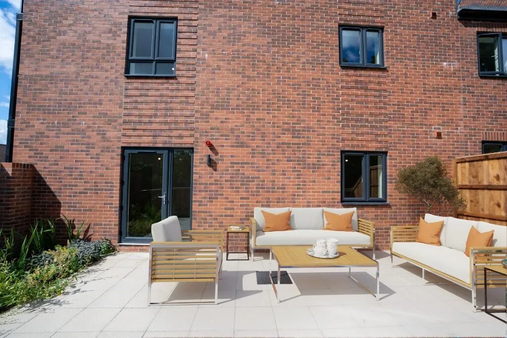2 bedroom ground floor flat for rent