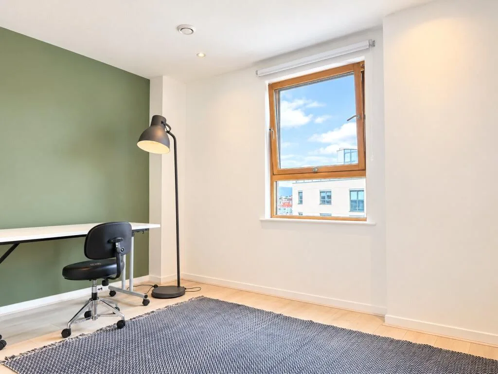 2 bedroom penthouse for rent