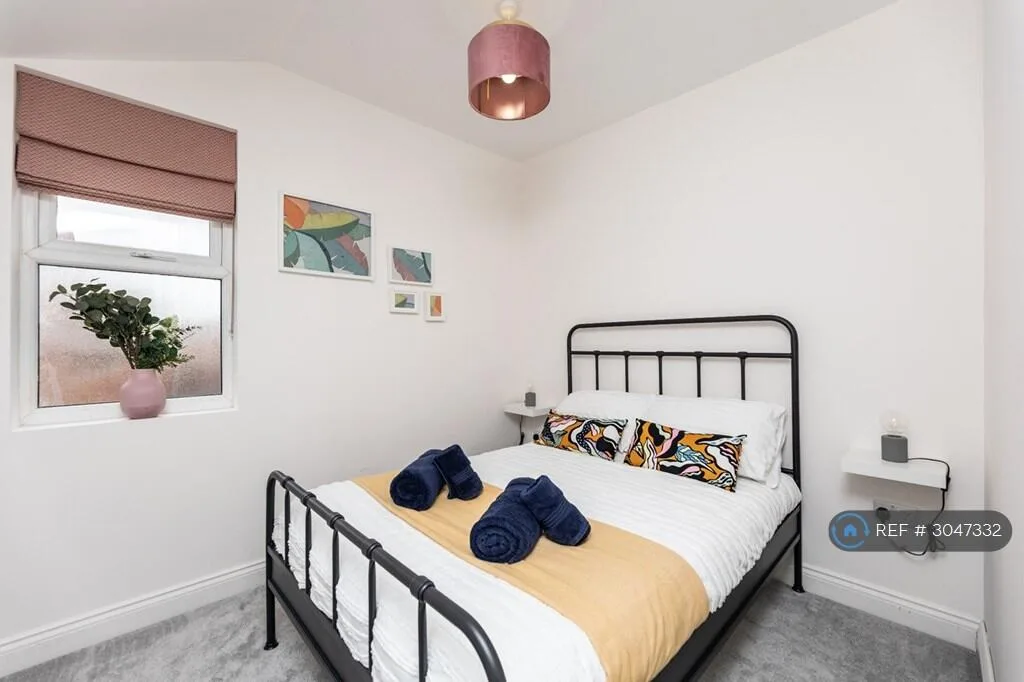 2 bedroom flat for rent