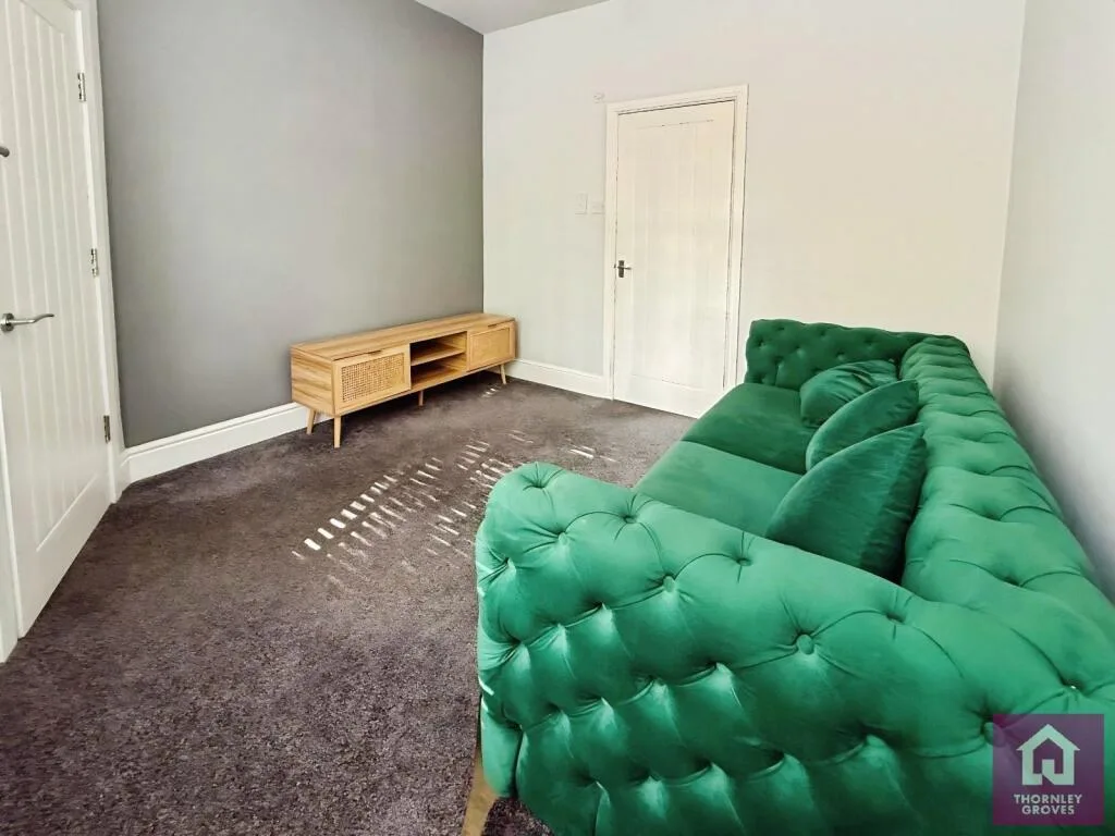 2 bedroom semi-detached house for rent