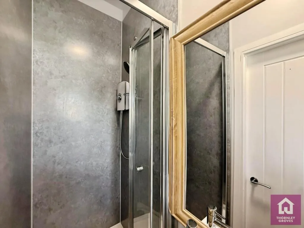 2 bedroom semi-detached house for rent