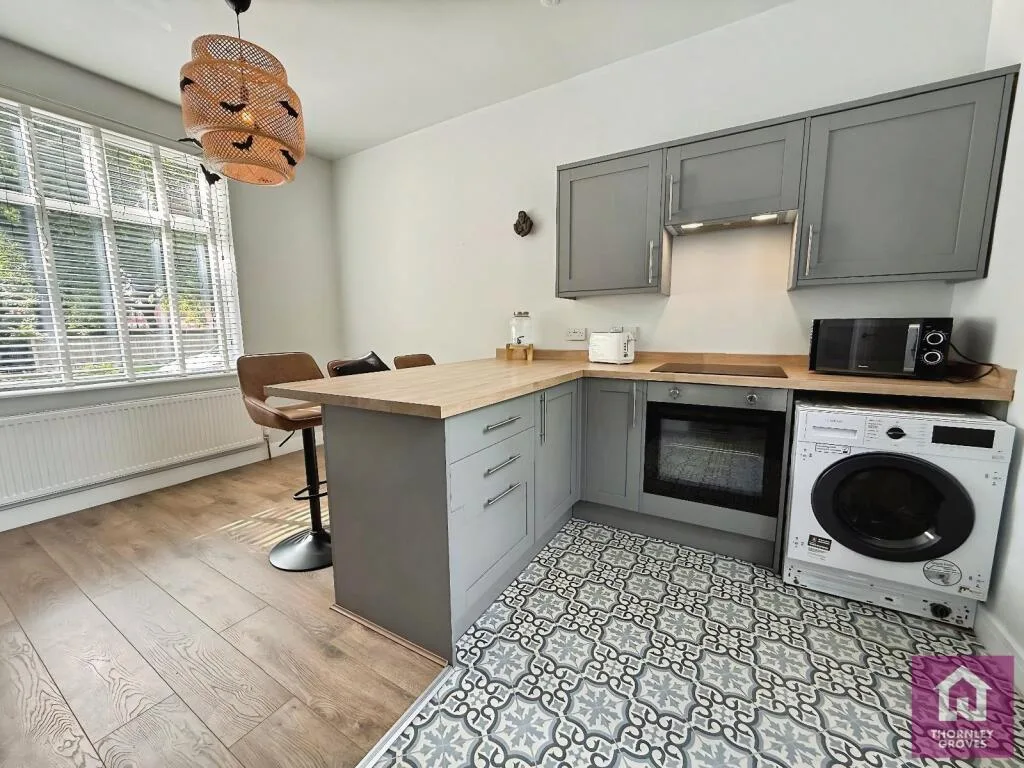 2 bedroom semi-detached house for rent