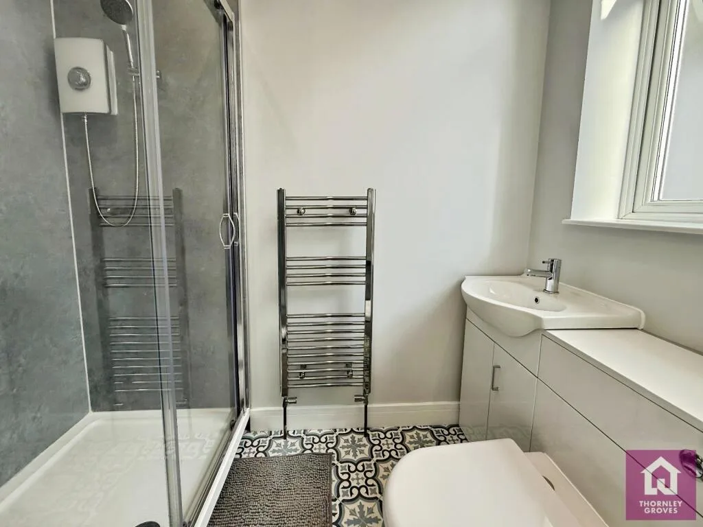 2 bedroom semi-detached house for rent