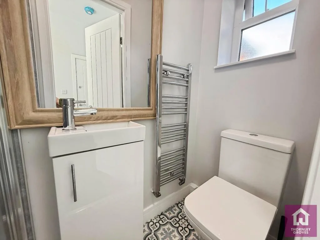 2 bedroom semi-detached house for rent