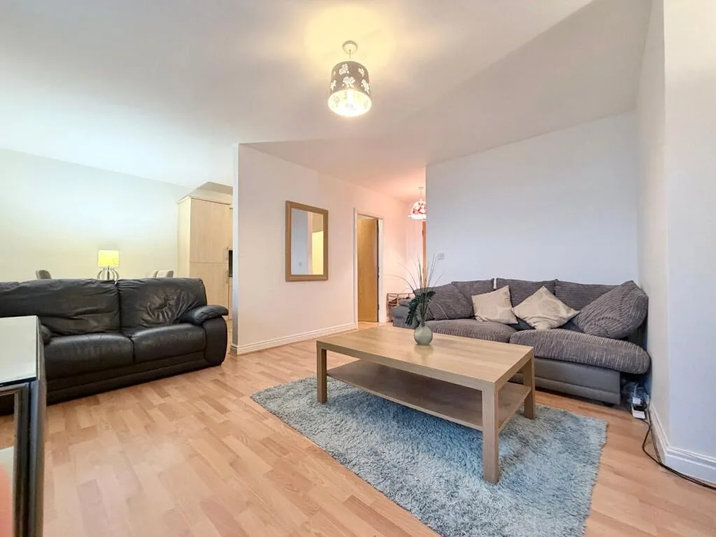 2 bedroom penthouse for rent