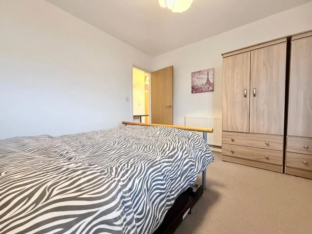 2 bedroom penthouse for rent