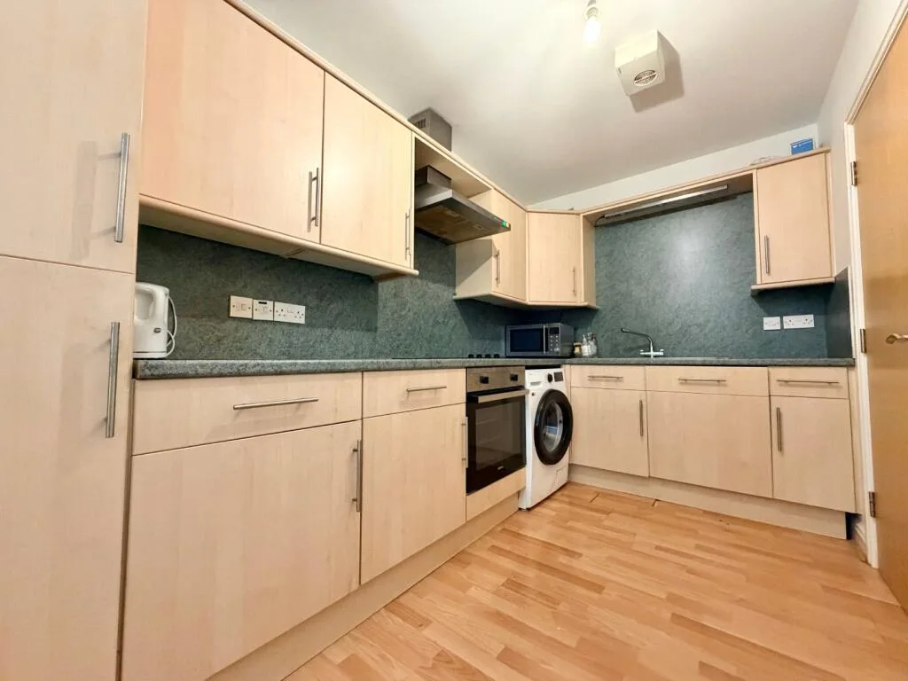 2 bedroom penthouse for rent