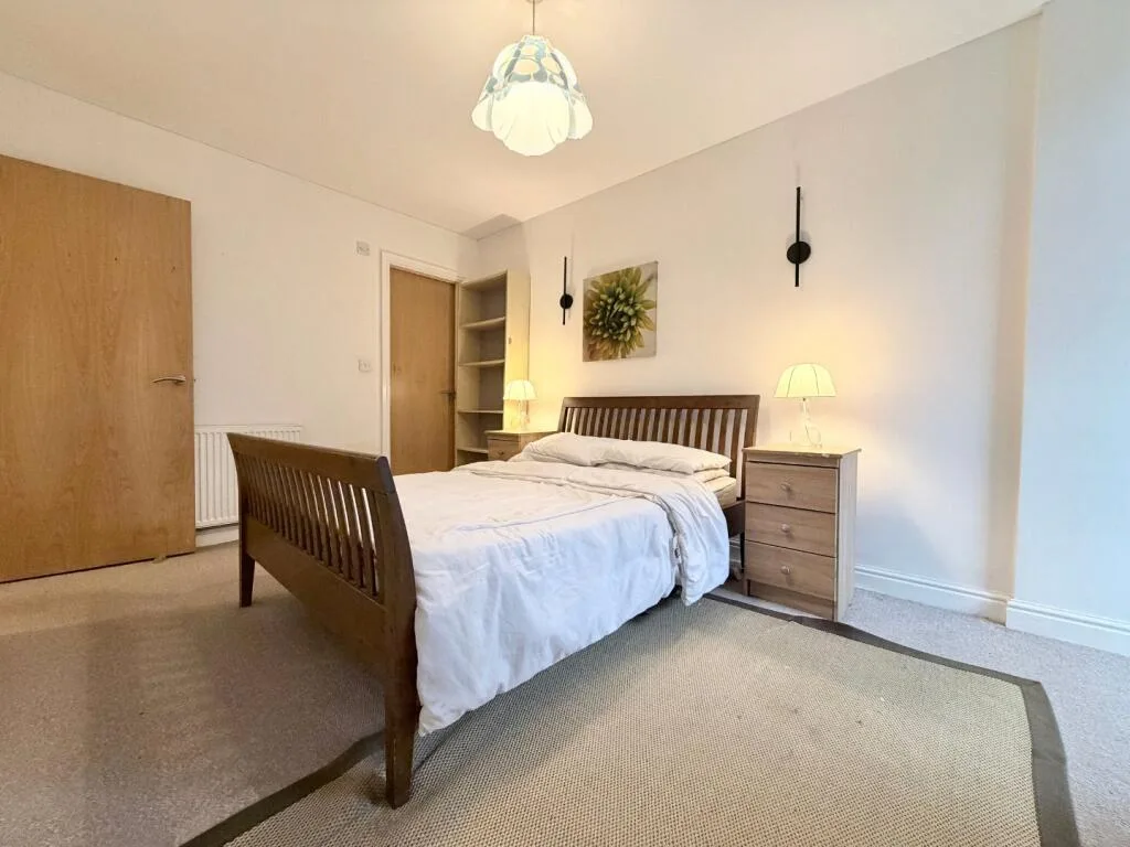2 bedroom penthouse for rent