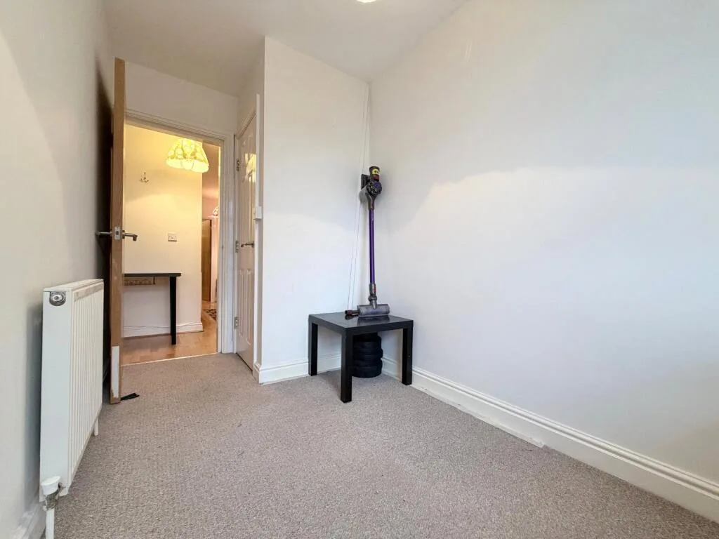 2 bedroom penthouse for rent