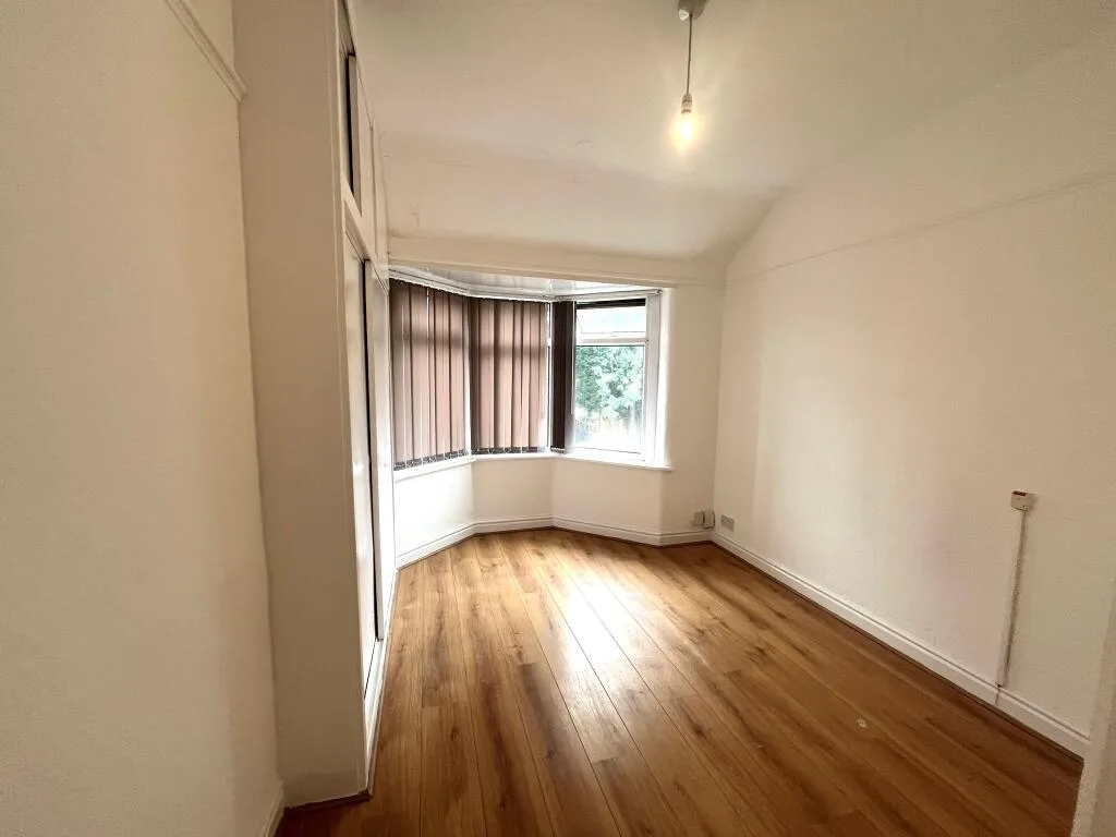 3 bedroom semi-detached house for rent