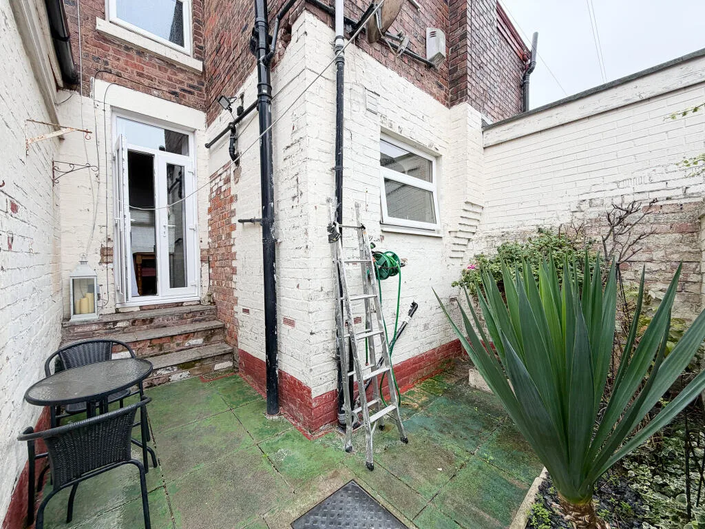 2 bedroom terraced house for rent