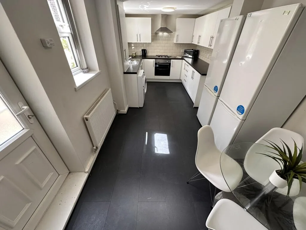 1 bedroom house for rent