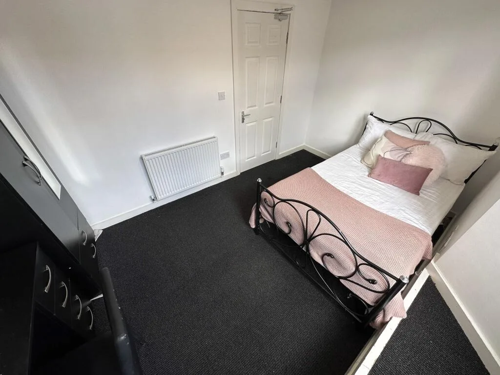 1 bedroom house for rent