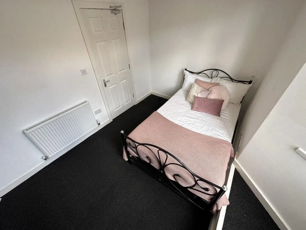 1 bedroom house for rent