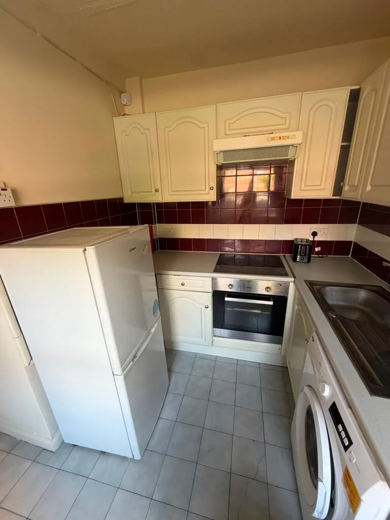 4 bedroom flat for rent