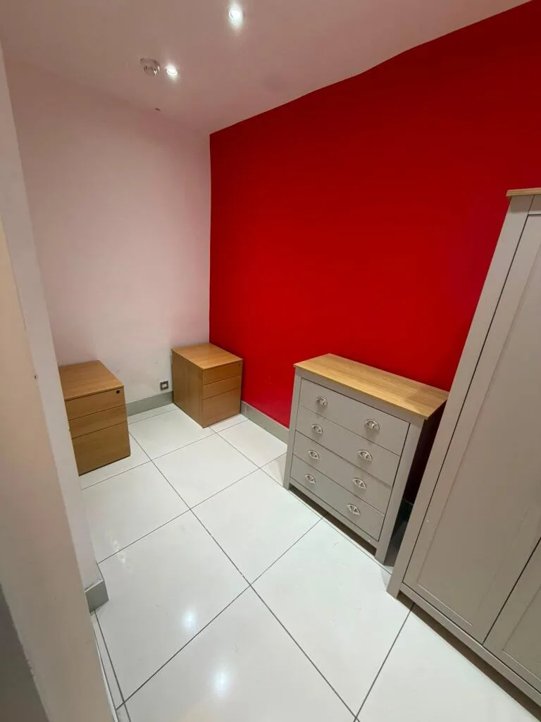 4 bedroom flat for rent