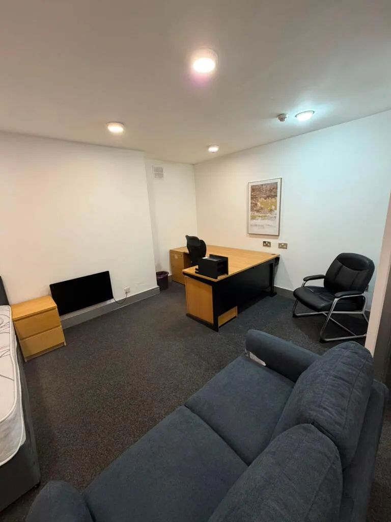 4 bedroom flat for rent