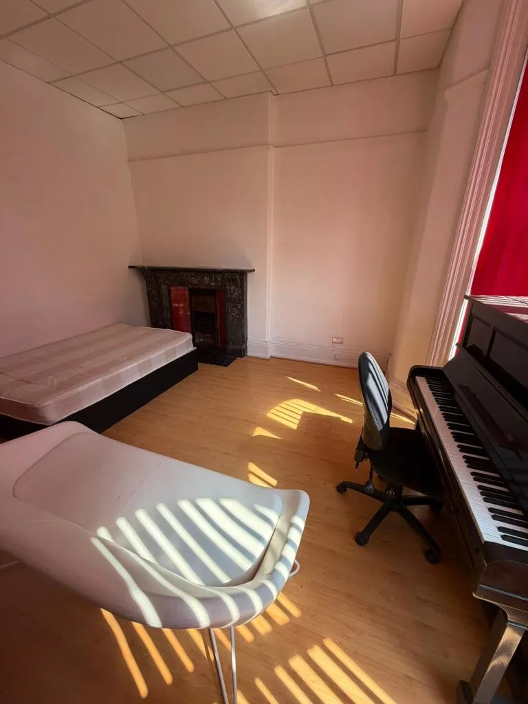 4 bedroom flat for rent