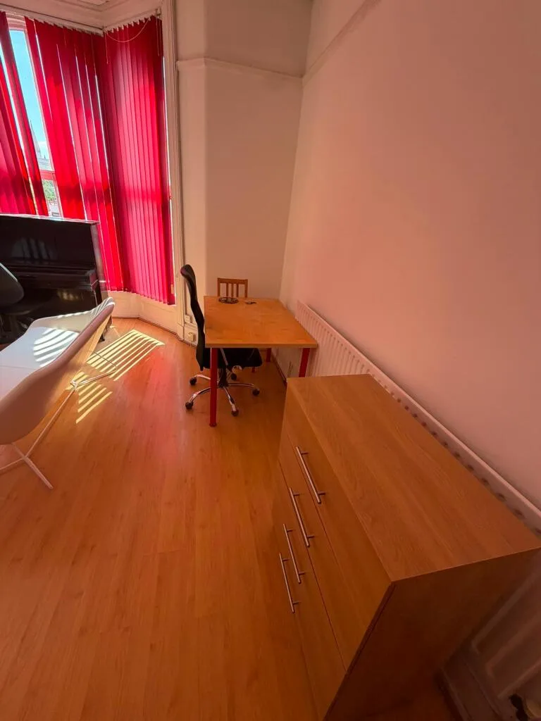 4 bedroom flat for rent
