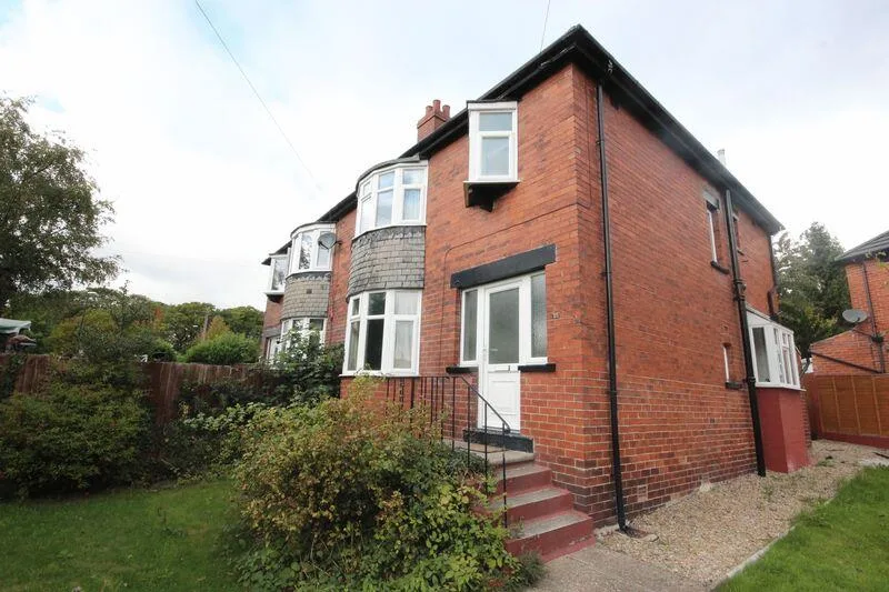 3 bedroom semi-detached house for rent