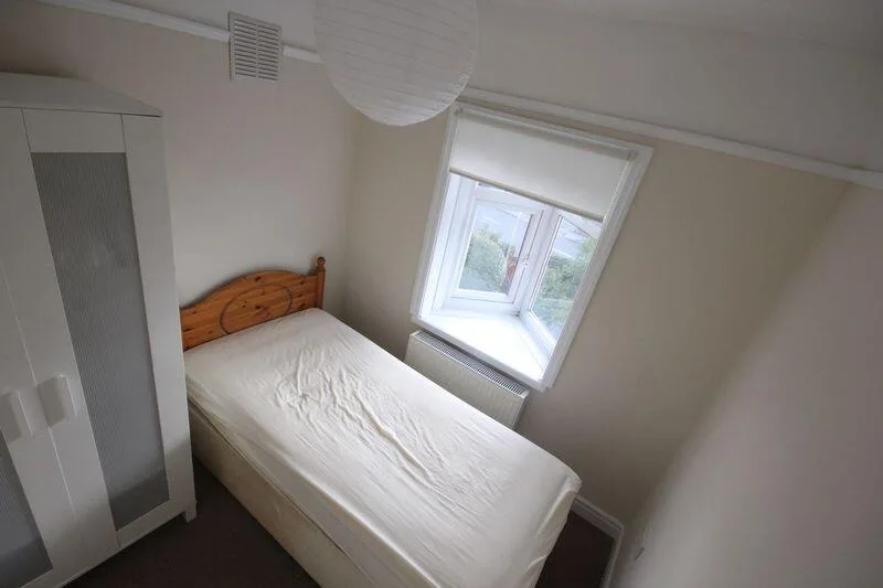 3 bedroom semi-detached house for rent