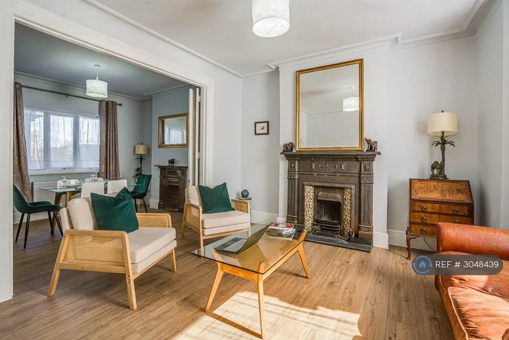 4 bedroom semi-detached house for rent