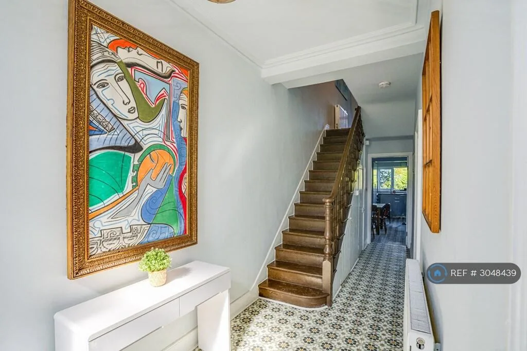 4 bedroom semi-detached house for rent