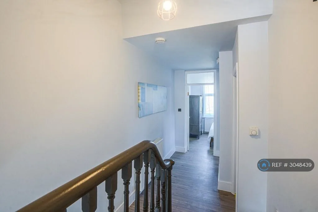 4 bedroom semi-detached house for rent