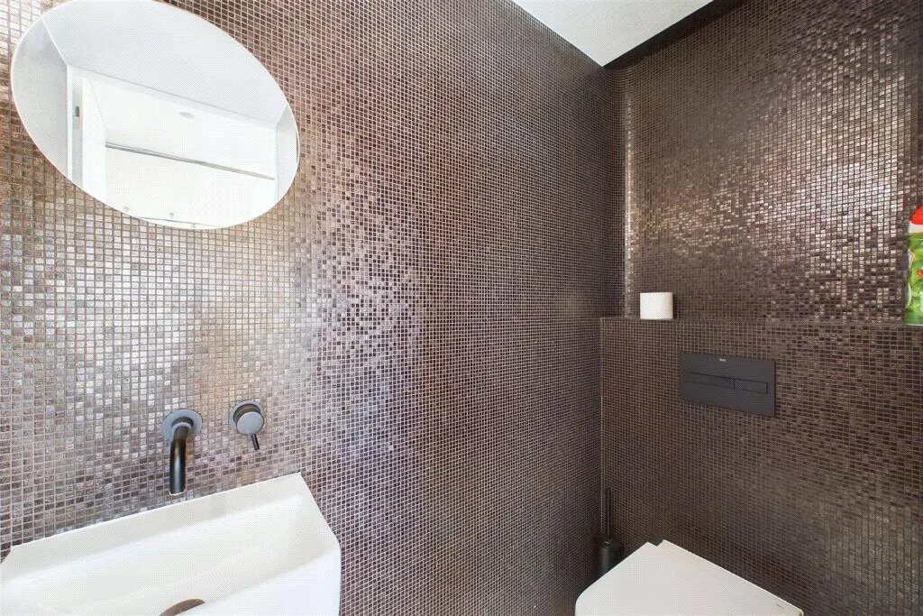 2 bedroom penthouse for rent