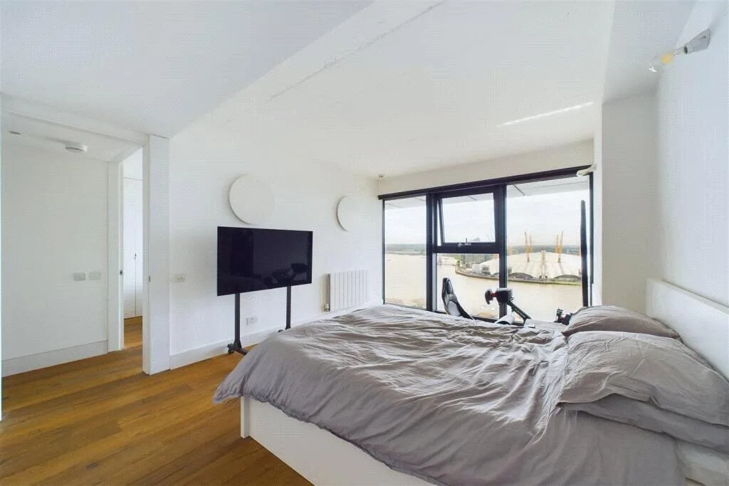 2 bedroom penthouse for rent