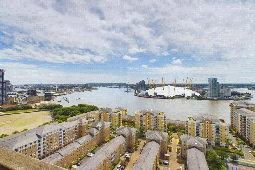 2 bedroom penthouse for rent