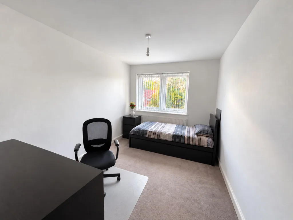 3 bedroom flat for rent