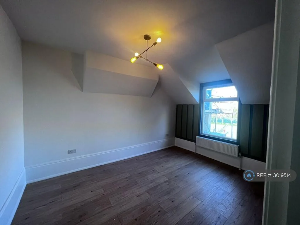 3 bedroom flat for rent