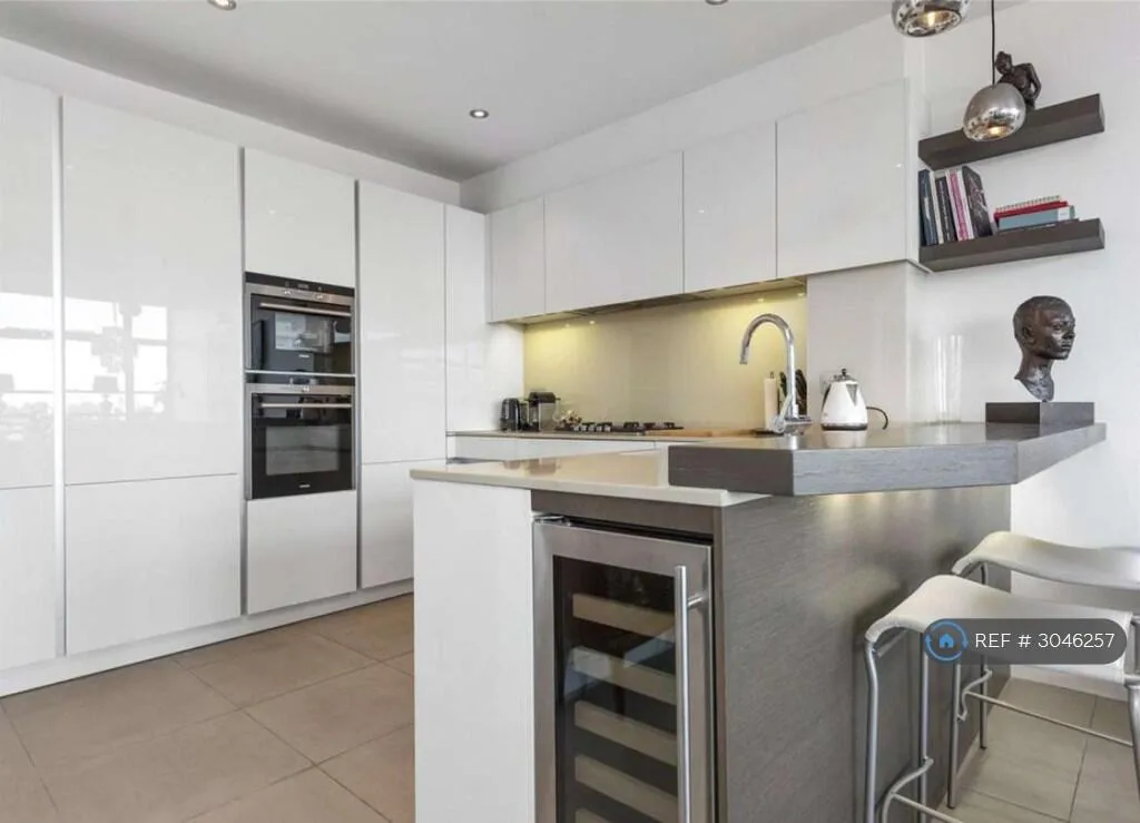 2 bedroom penthouse for rent