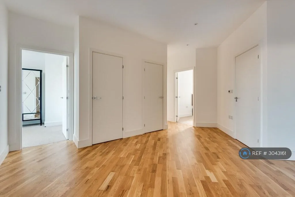 3 bedroom flat for rent