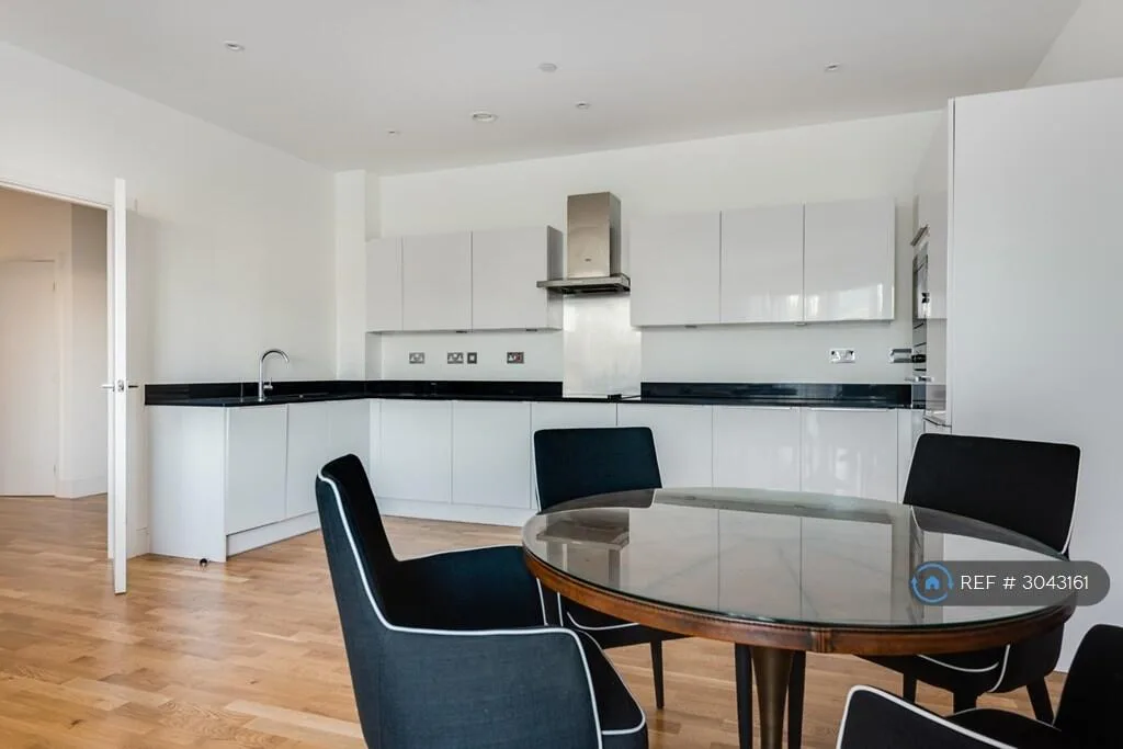 3 bedroom flat for rent