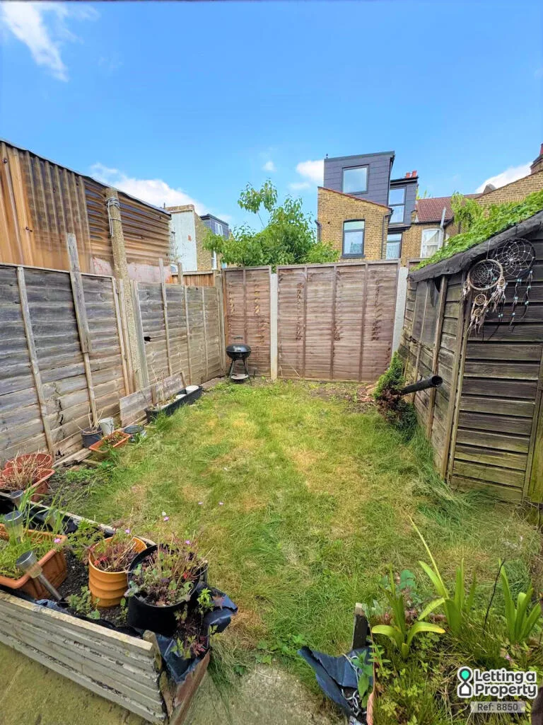 1 bedroom ground floor flat for rent