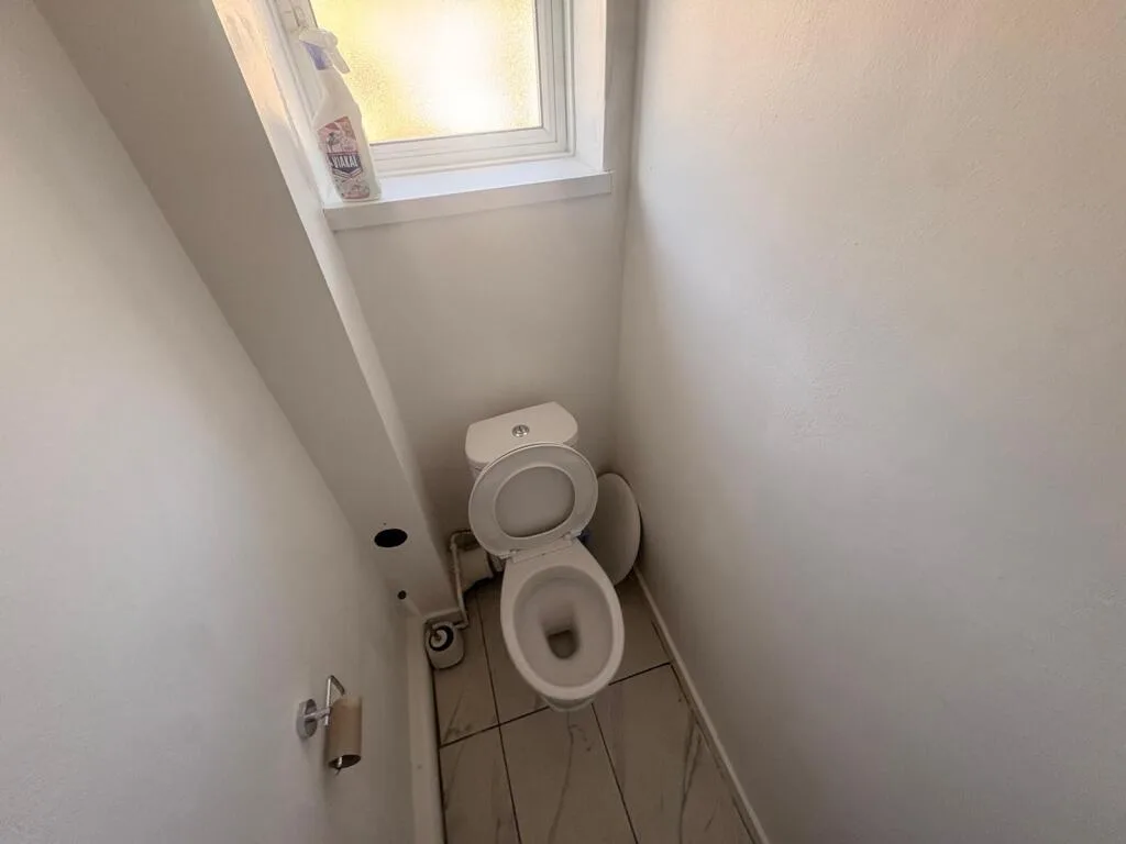 2 bedroom maisonette for rent