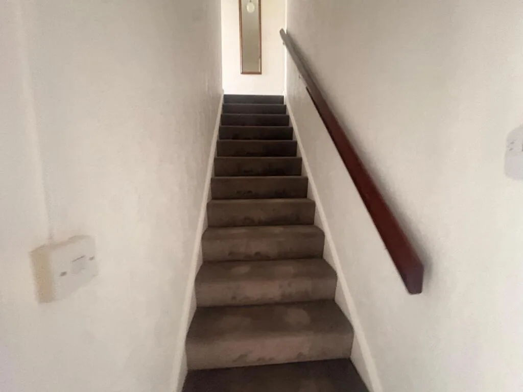 2 bedroom maisonette for rent