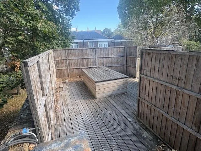 3 bedroom flat for rent