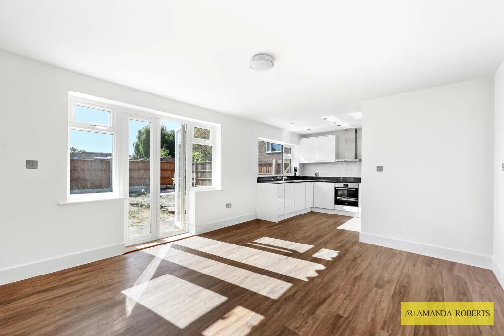 2 bedroom ground floor flat for rent