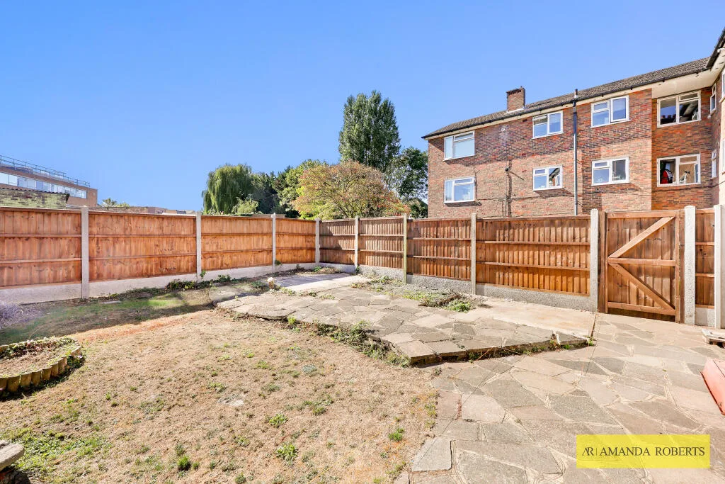 2 bedroom ground floor flat for rent