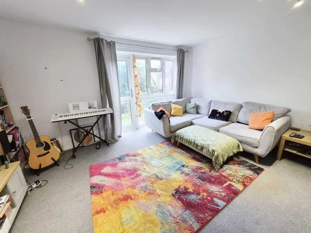 3 bedroom maisonette for rent